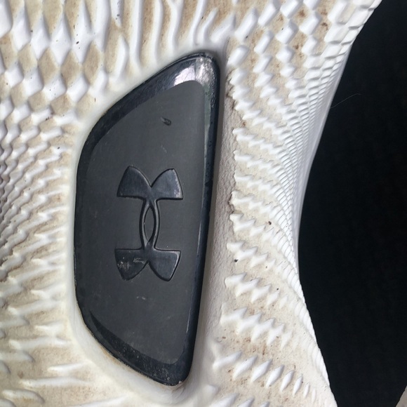 Under Armour Steph curry shoes - Picture 3 of 7